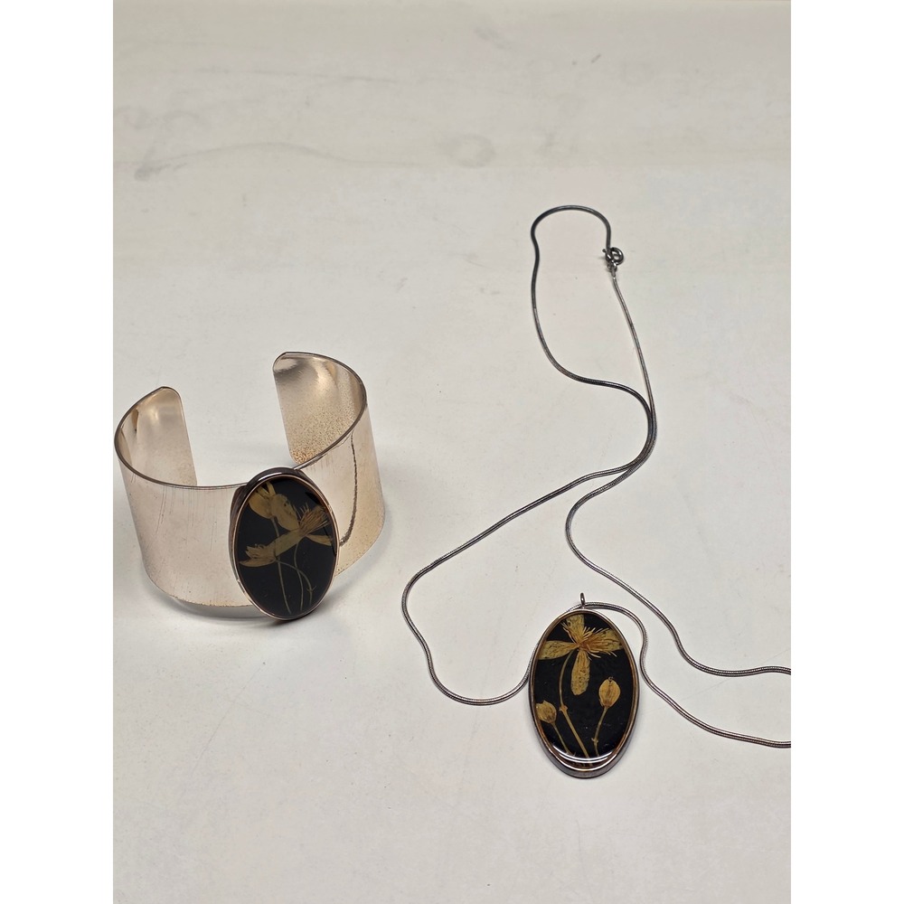 Four and Twenty‎ Blackbirds Botanical Resin Cuff Bracelet & Necklace Jewelry Set